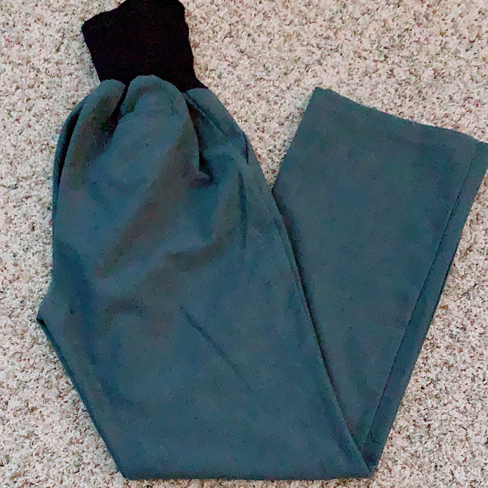 Awesome maternity dress pants